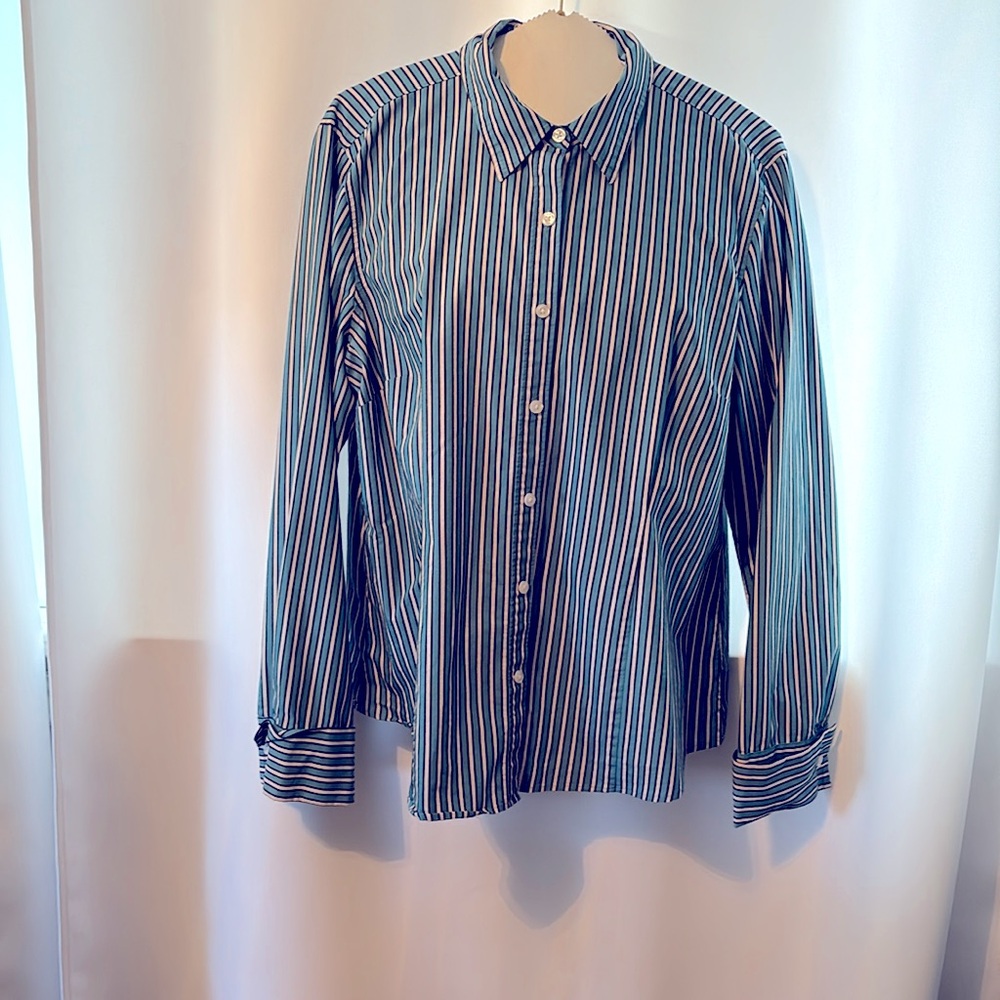 GH Bass & Co women’s blouse size XL